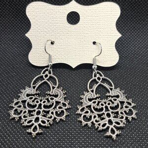 Silver Tone Lacework Tribal Boho Drop Earrings- NWOT